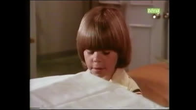 Huit ça suffit (1977) French S3E14 Enfin seul.