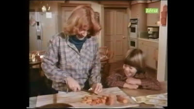 Huit ça suffit (1977) French S3E18 Le voyage.